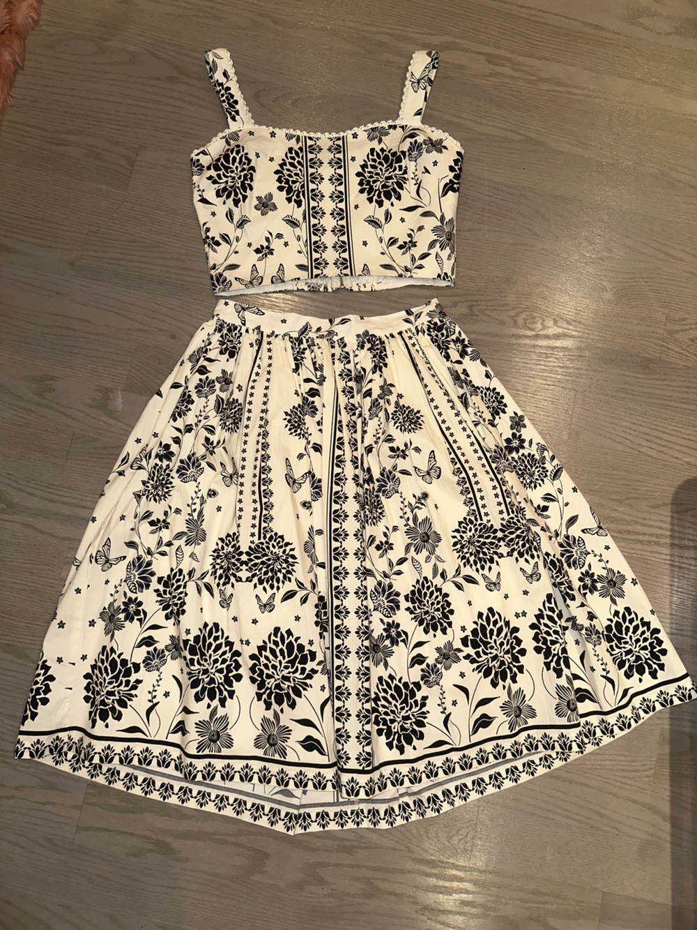 Avec Les Filles Navy and White Floral Two-Piece Dress Set